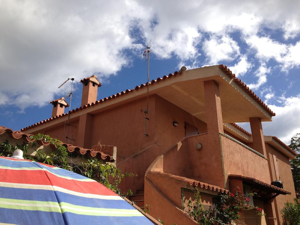 Sunset House Apartment ซาน เตโอโดโร ภายนอก รูปภาพ