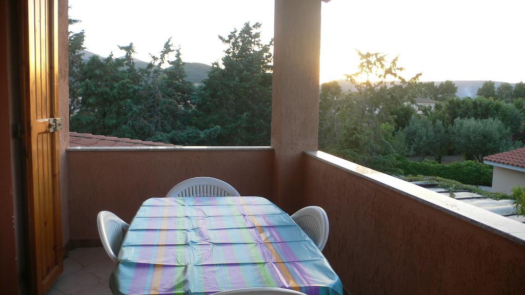Sunset House Apartment ซาน เตโอโดโร ภายนอก รูปภาพ